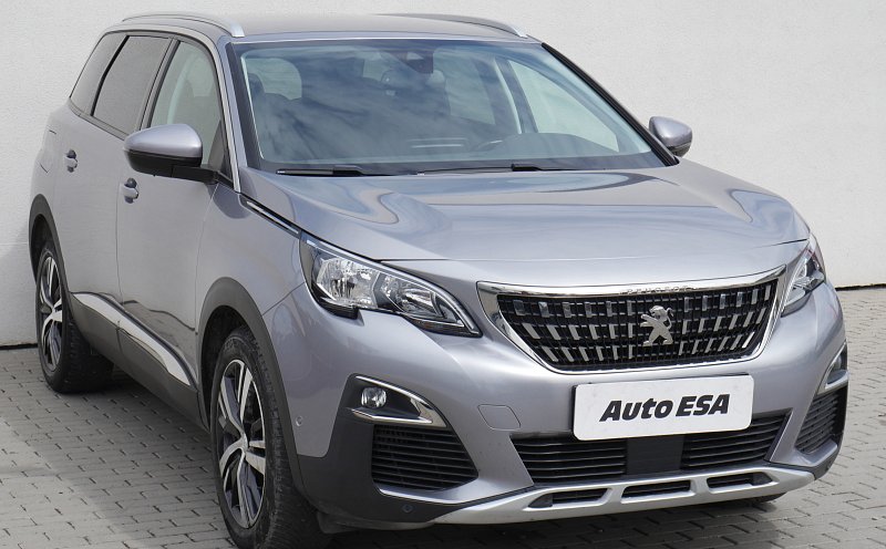 Peugeot 5008 1.2PT Allure