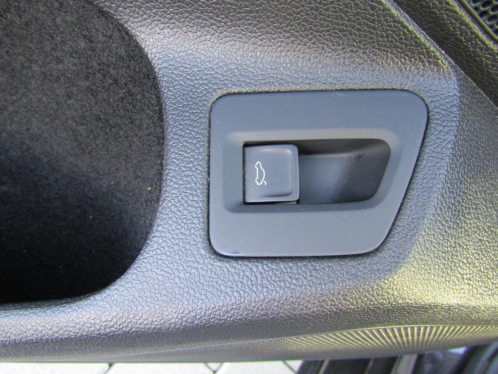 Volkswagen Passat 1.6 TDi 