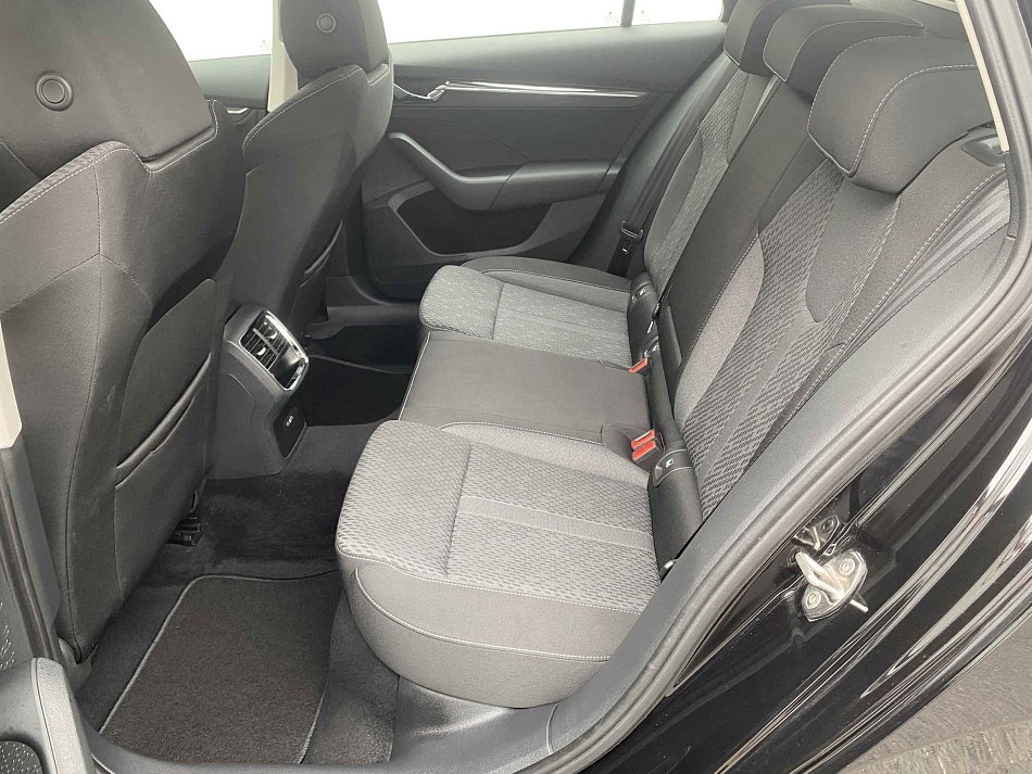Škoda Octavia IV 2.0 TDi Style