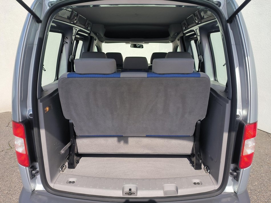 Volkswagen Caddy 1.6  LIFE 7míst
