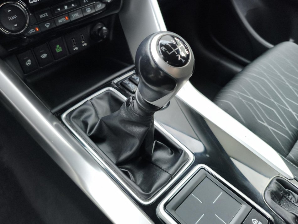 Mitsubishi Eclipse Cross 1.5 T Intense