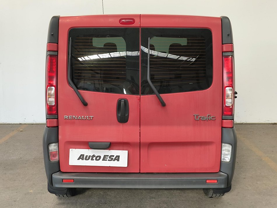 Renault Trafic 2.0dCi  9míst