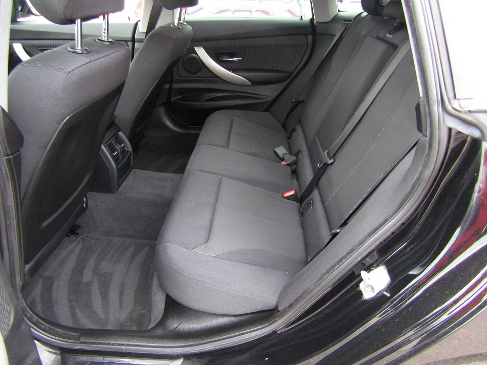 BMW Řada 3 2.0  Gran Turismo 330i xDrive