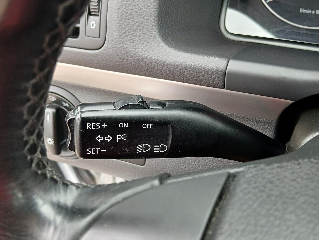 Volkswagen Touran 1.4 TSi Highline