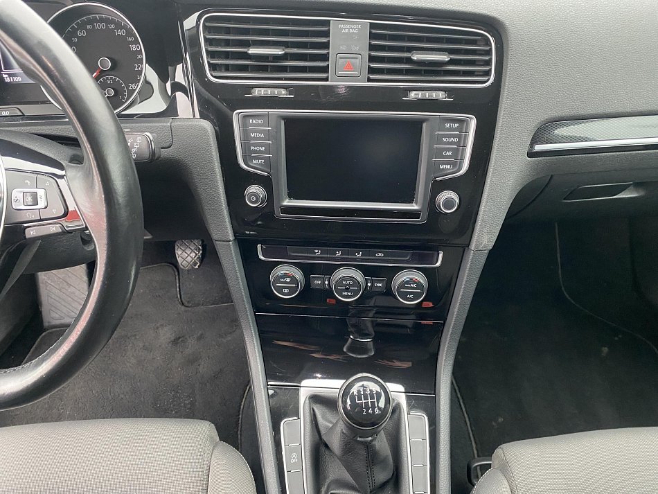 Volkswagen Golf 2.0 TDI 