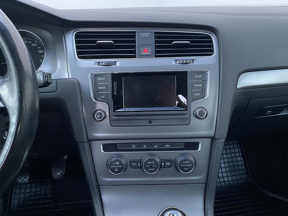 Volkswagen Golf 1.2TSi 