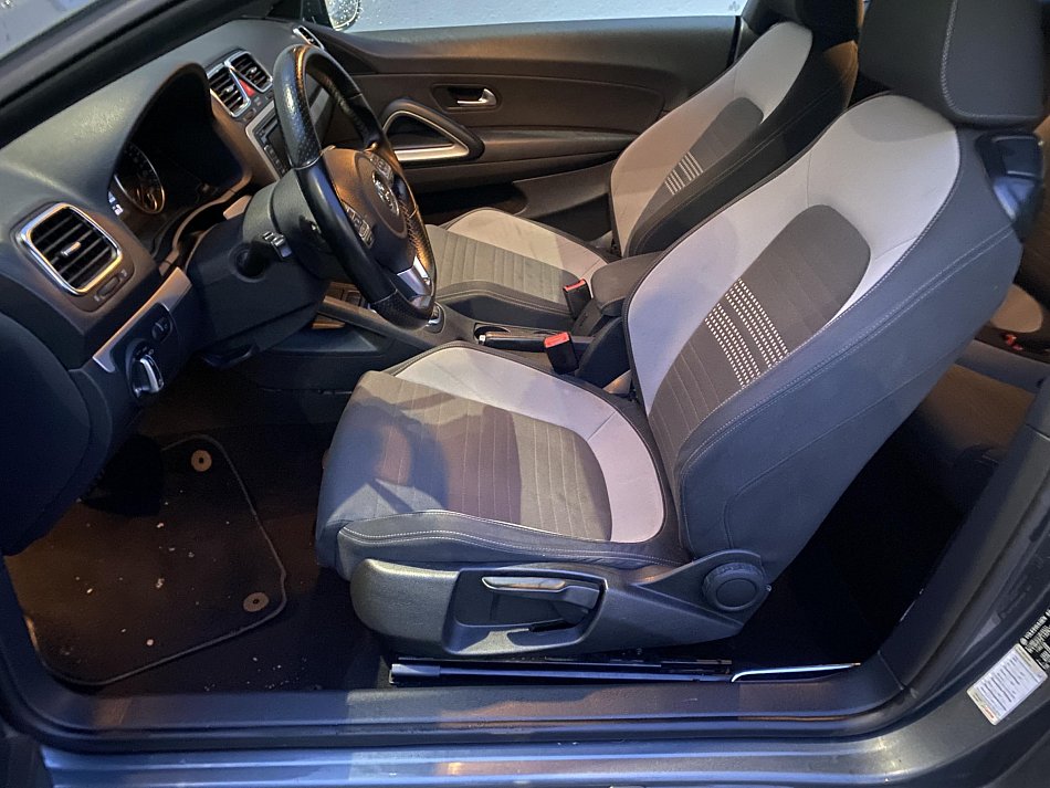 Volkswagen Scirocco 2.0TSi 