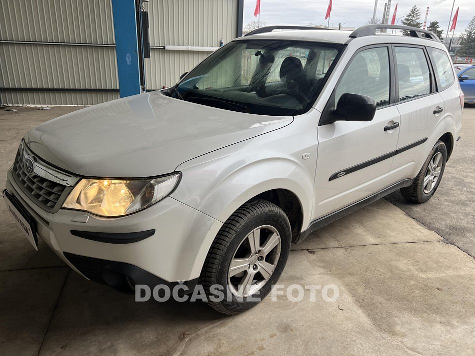 Subaru Forester 2.0 i  4x4