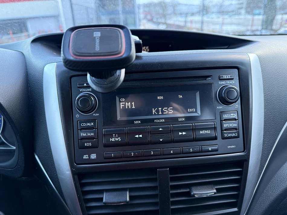 Subaru Forester 2.0 i  4x4