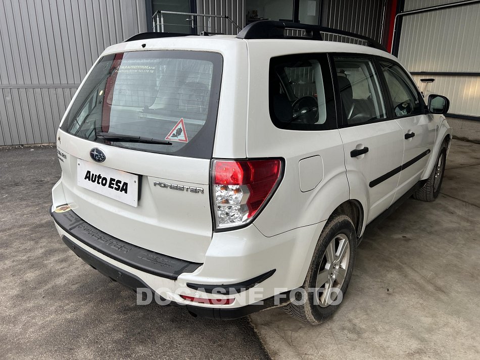 Subaru Forester 2.0 i  4x4