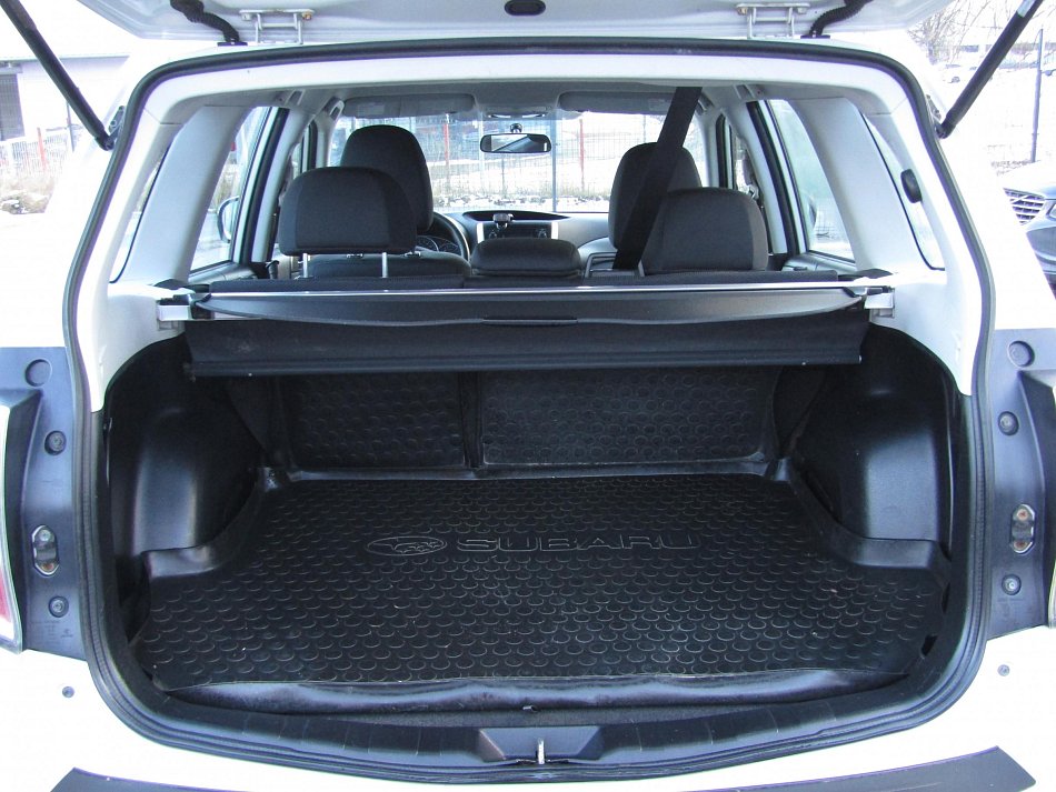 Subaru Forester 2.0 i  4x4