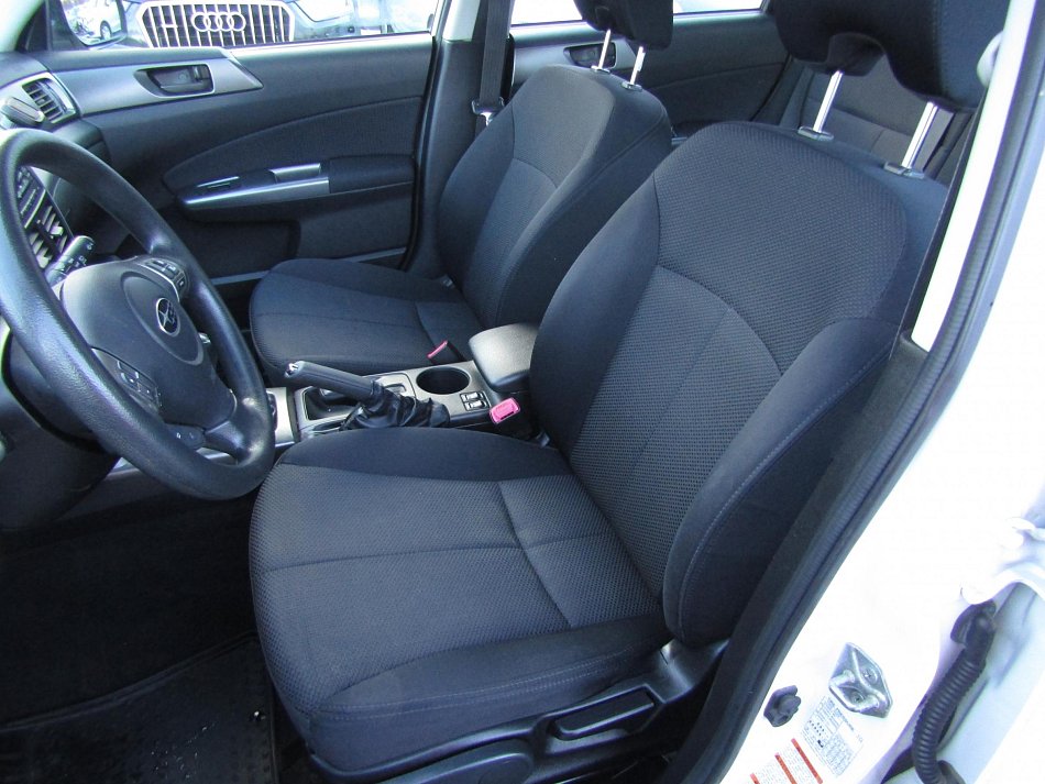 Subaru Forester 2.0 i  4x4