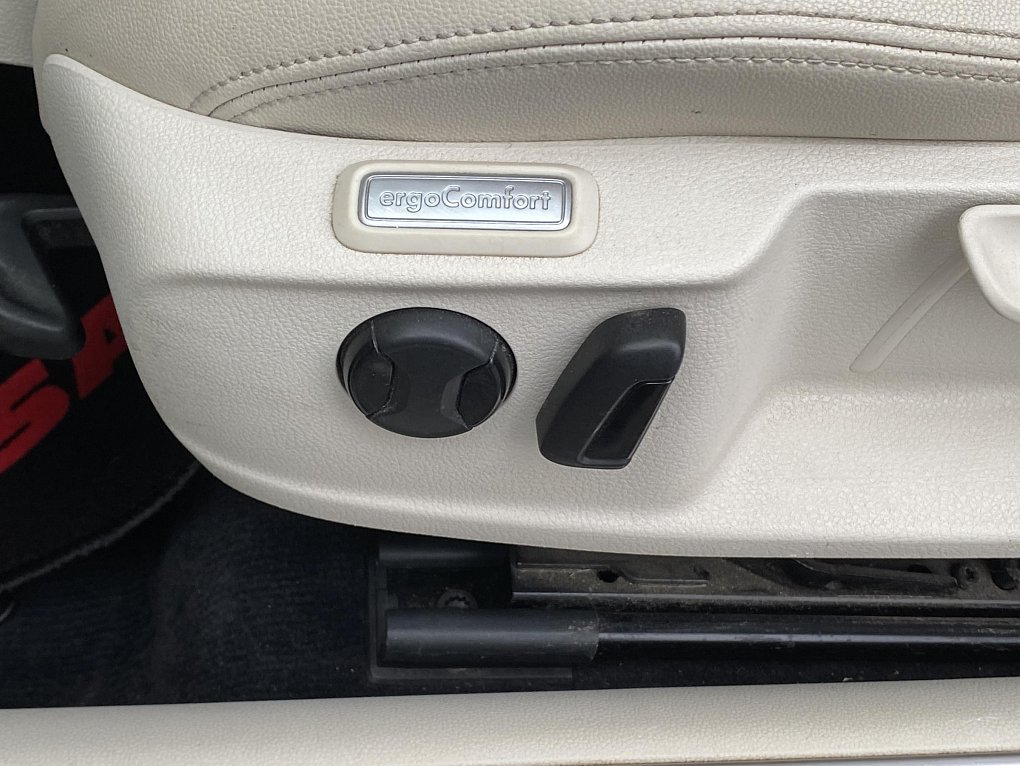 Volkswagen Passat 2.0 TDi Highline