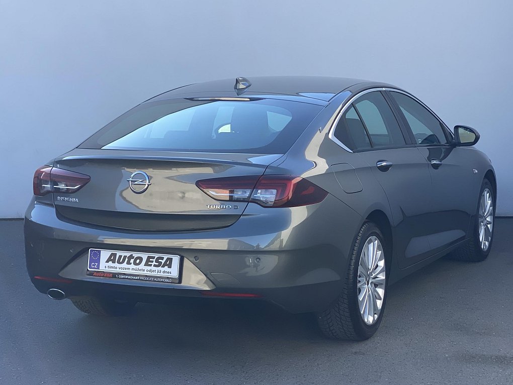 Opel Insignia 2.0 CDTi 