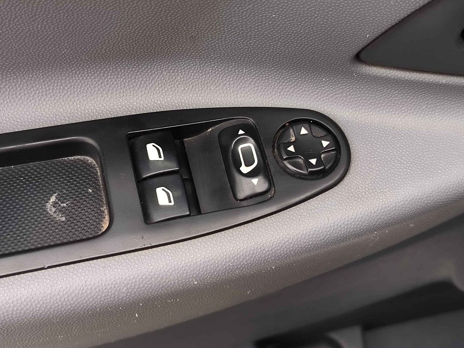 Peugeot Expert 2.0HDi  6míst