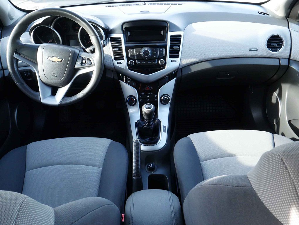 Chevrolet Cruze 1.6 16V 