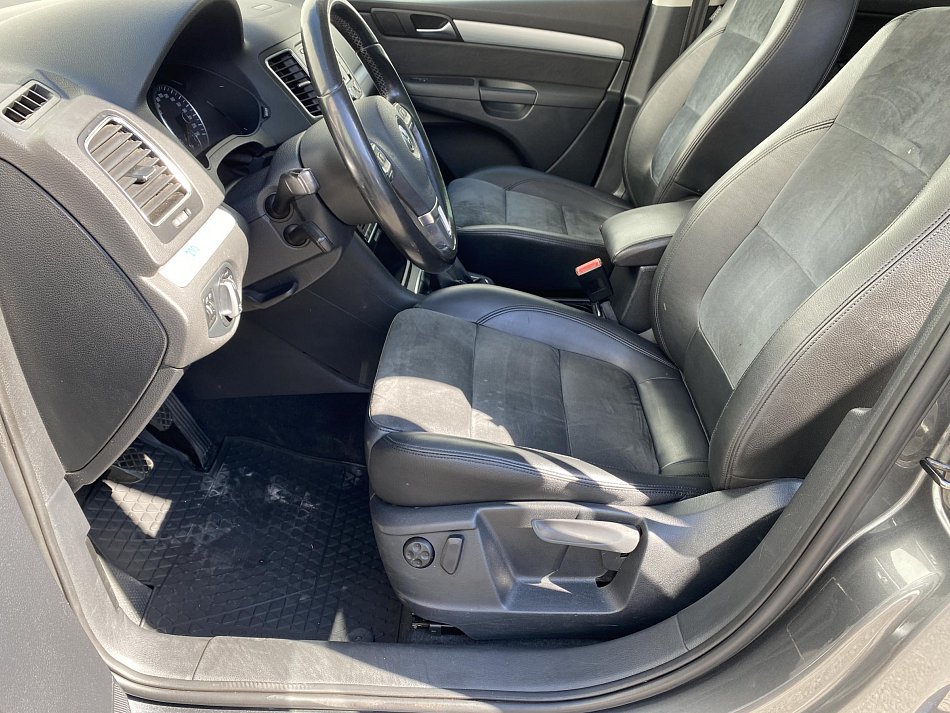 Volkswagen Sharan 2.0 TDi Highline