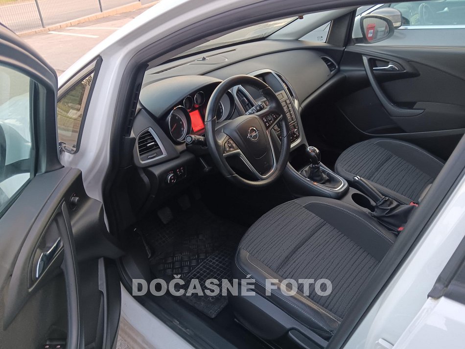 Opel Astra 1.6CDTi 