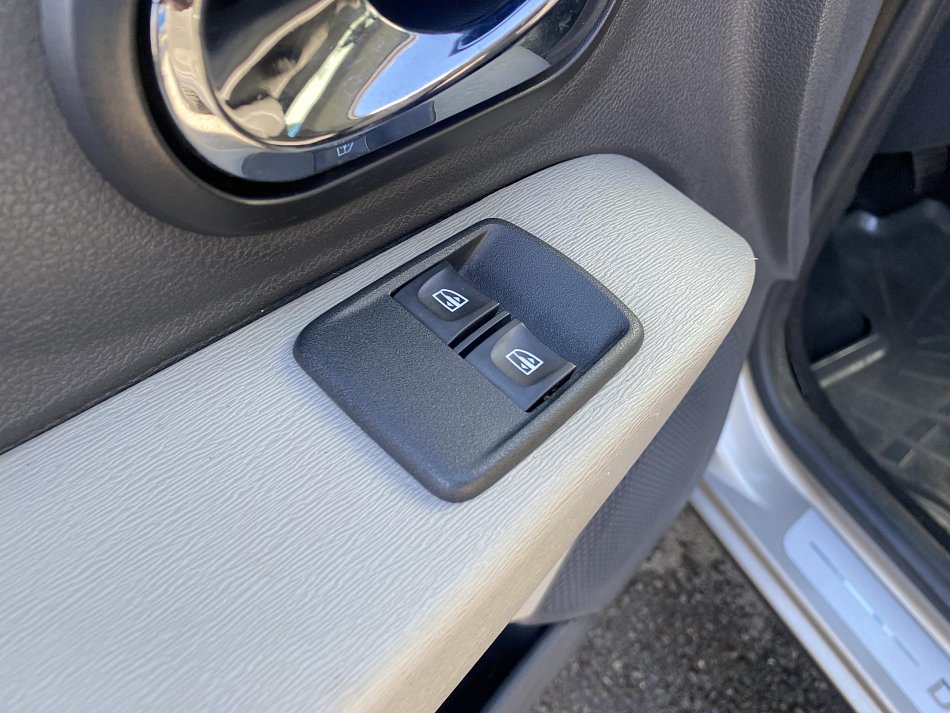 Dacia Lodgy 1.2 TCe  7 míst