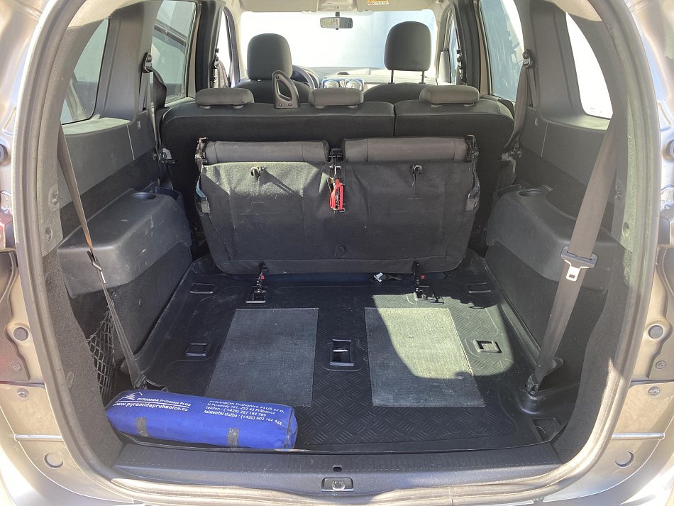 Dacia Lodgy 1.2 TCe  7 míst