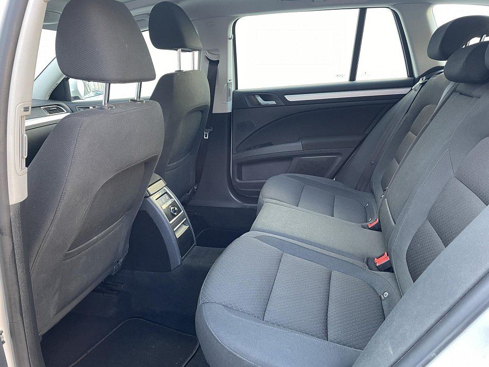 Škoda Superb II 1.6 TDi Ambition