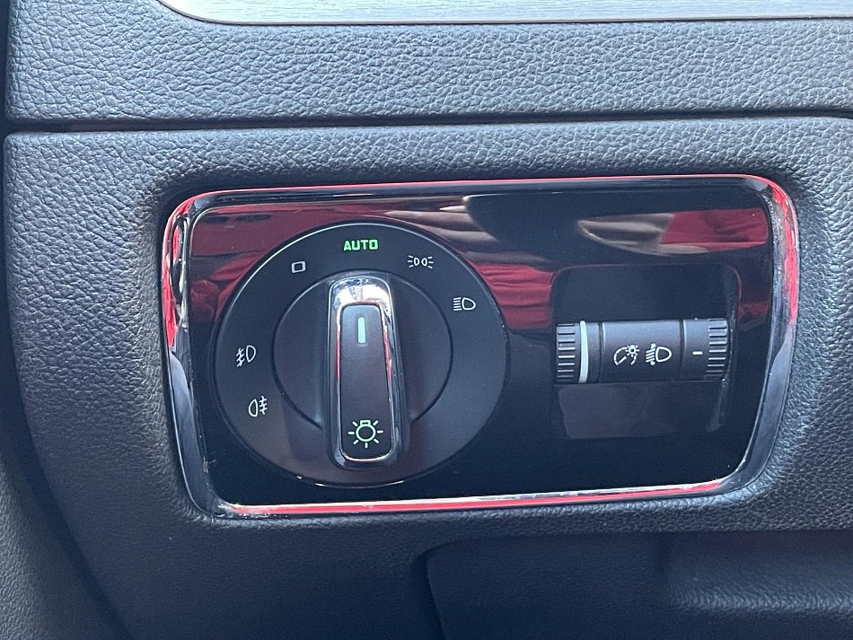 Škoda Superb II 1.6 TDi Ambition