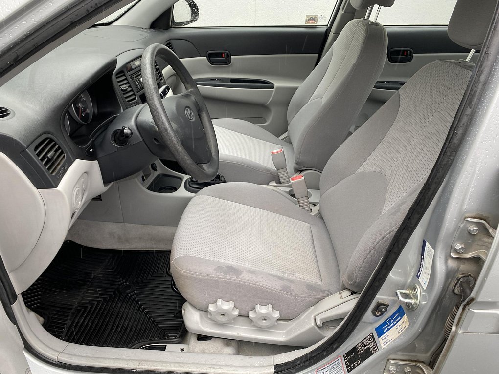 Hyundai Accent 1.4 i 