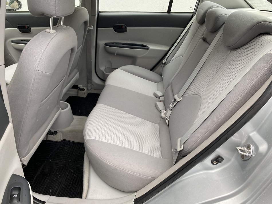 Hyundai Accent 1.4 i 