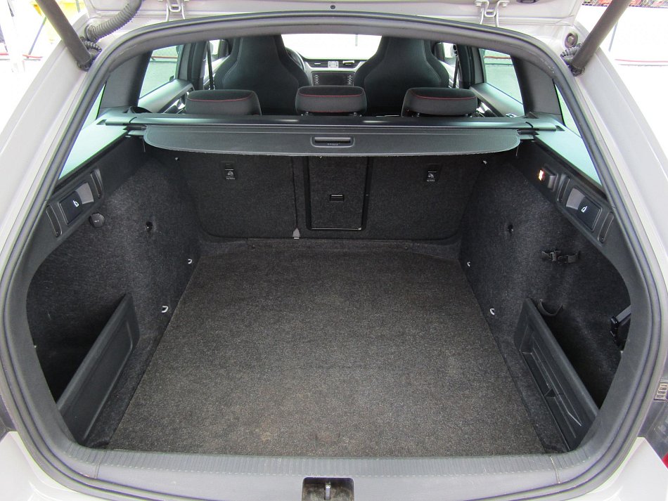 Škoda Octavia III 2.0 TDi RS