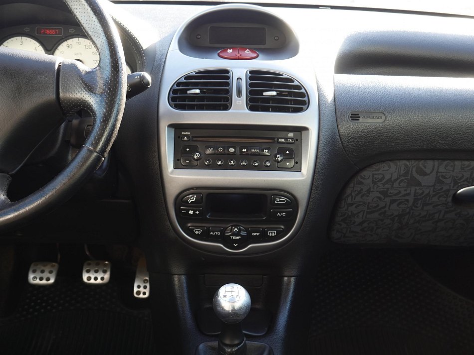 Peugeot 206 1.6 HDi 