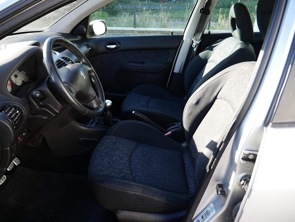 Peugeot 206 1.6 HDi 