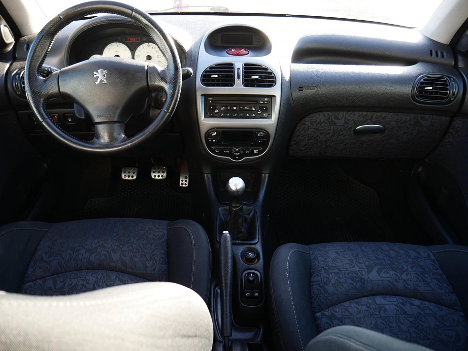 Peugeot 206 1.6 HDi 