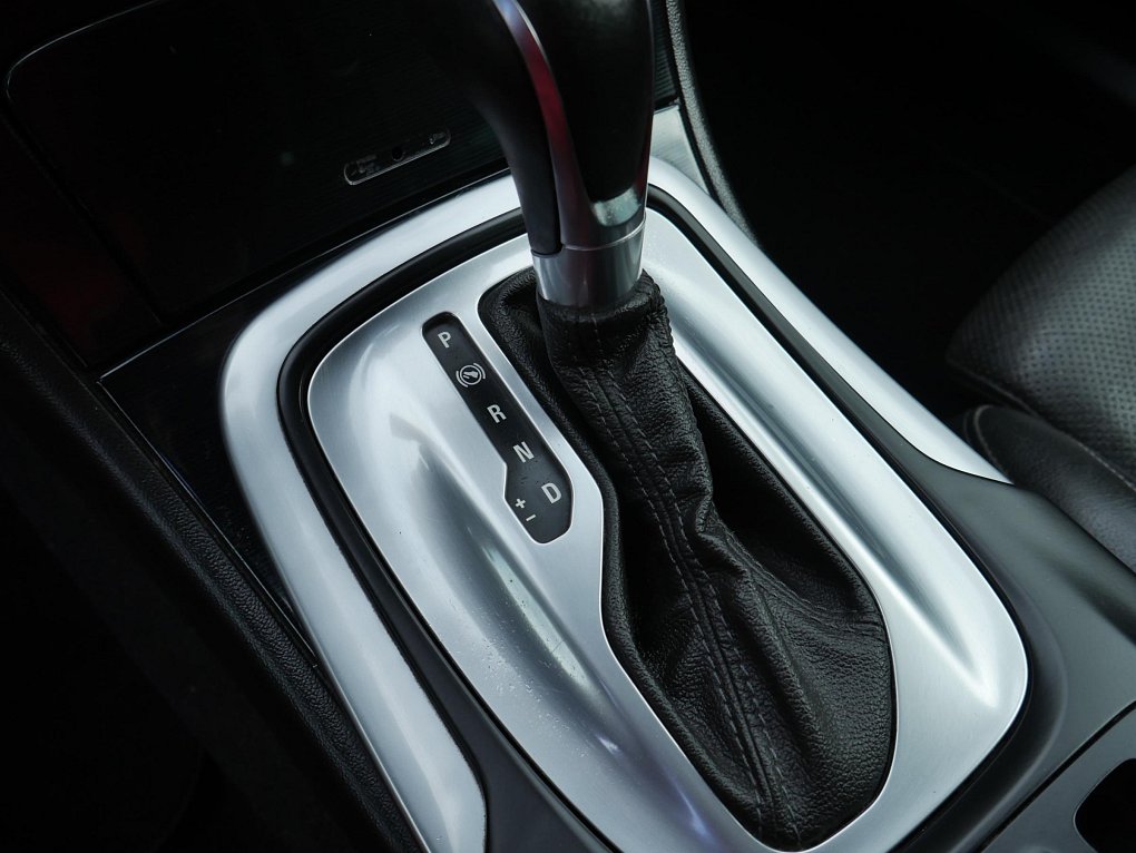 Opel Insignia 2.0TDCI 