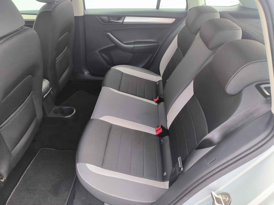 Škoda Rapid 1.0 TSi Ambition
