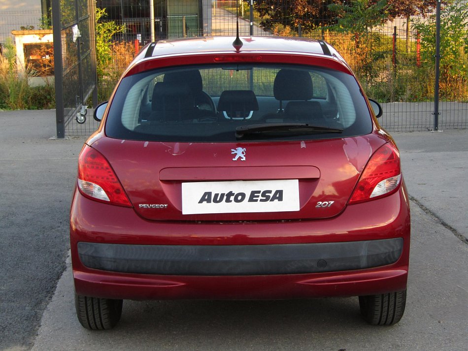 Peugeot 207 1.4i 
