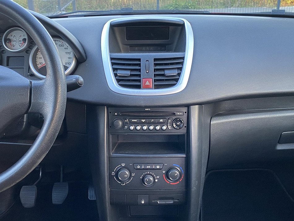 Peugeot 207 1.4i 