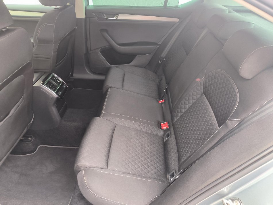 Škoda Superb III 1.4 TSi Style