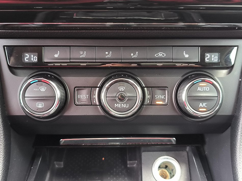 Škoda Superb III 1.4 TSi Style