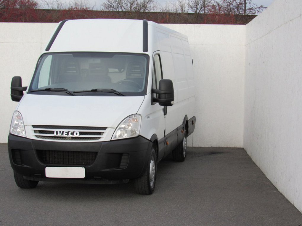 Iveco Daily 3.0D 