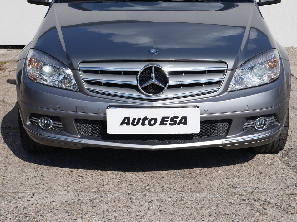Mercedes-Benz Třída C 1.6i  C180