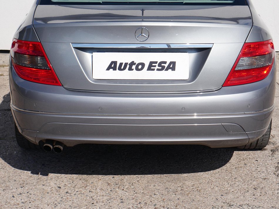 Mercedes-Benz Třída C 1.6i  C180