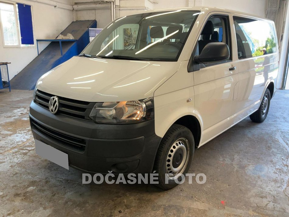 Volkswagen Transporter 2.0TDi  9míst