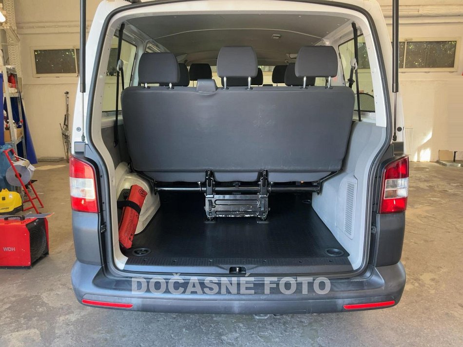 Volkswagen Transporter 2.0TDi  9míst