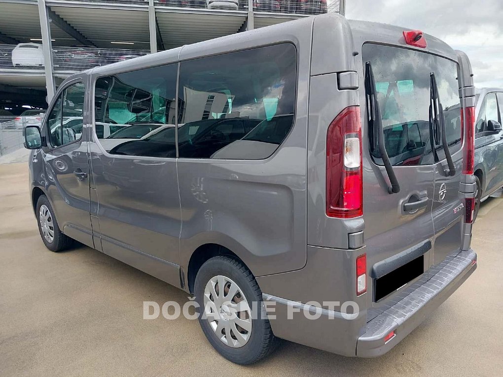 Opel Vivaro 1.6CDTi  9míst