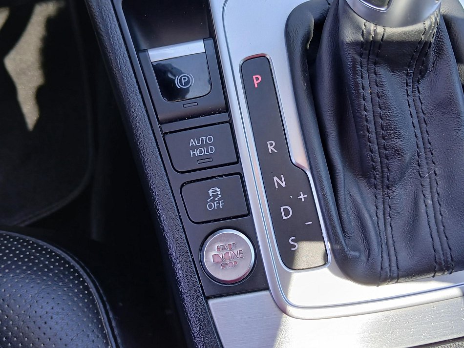 Volkswagen Passat 2.0 TDi 