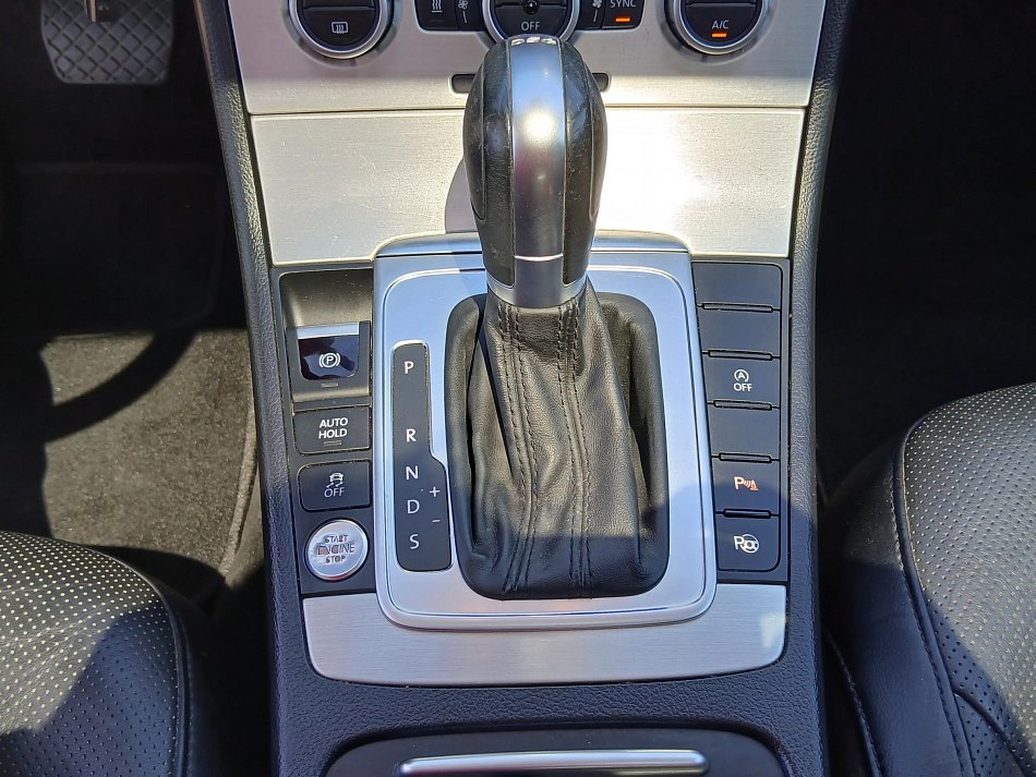 Volkswagen Passat 2.0 TDi 