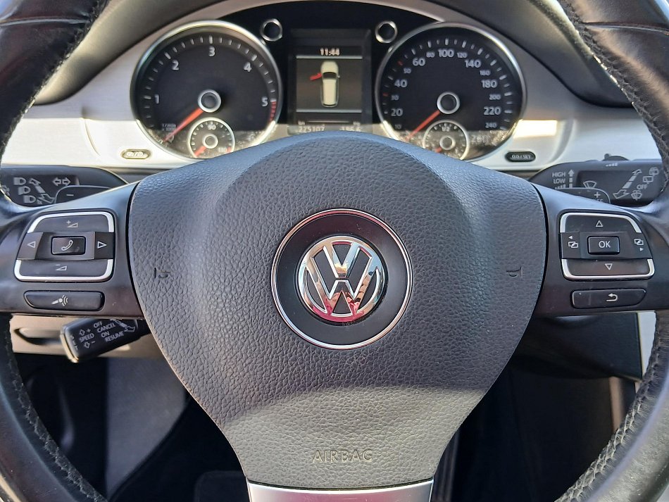 Volkswagen Passat 2.0 TDi 