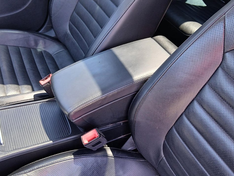 Volkswagen Passat 2.0 TDi 