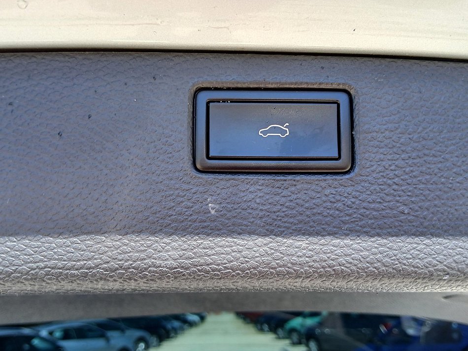Volkswagen Passat 2.0 TDi 