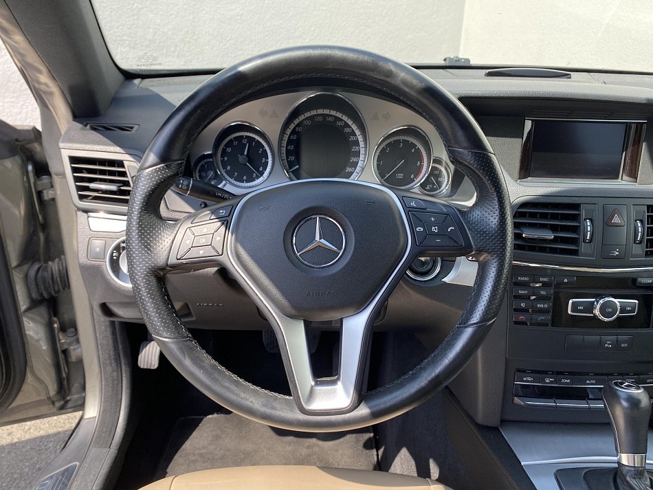 Mercedes-Benz Třída E 2.2 CDi  E220